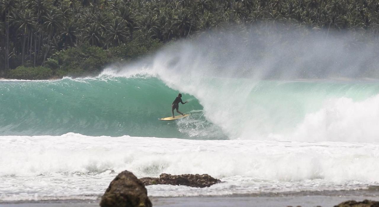 Nias Surf Stay Lagudri Exterior foto